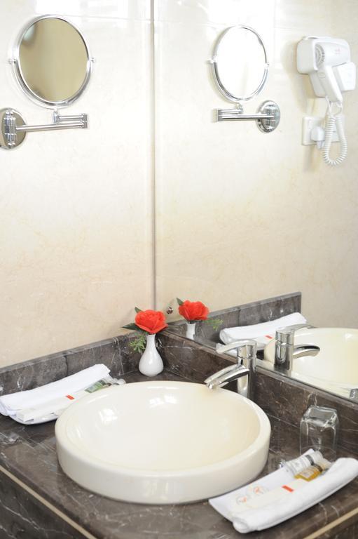 Rose Oasis Hotel Najran Room photo