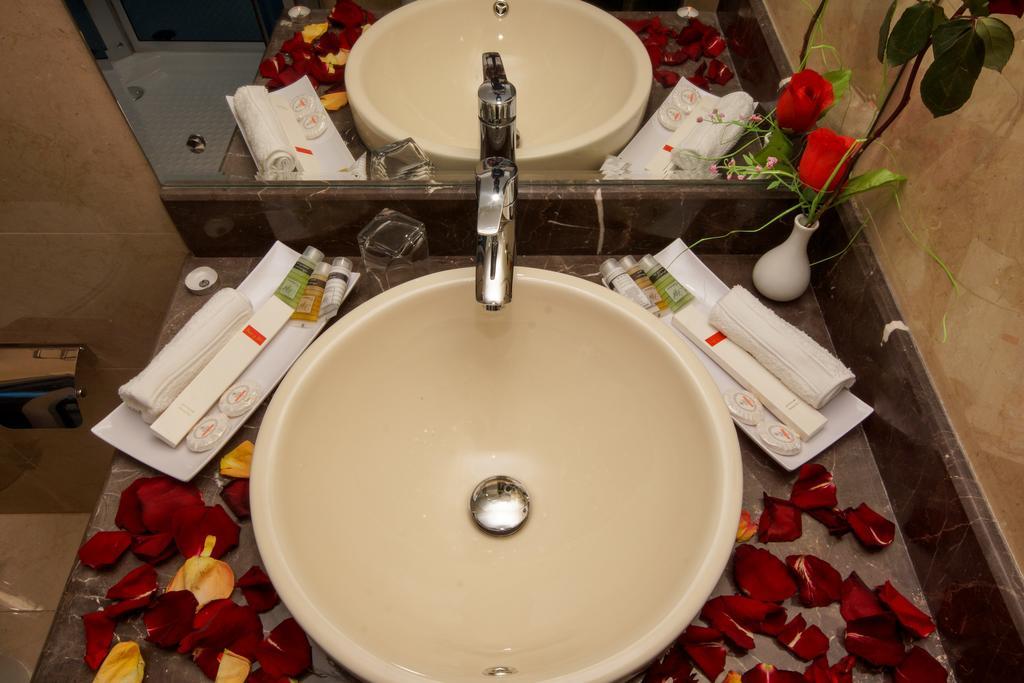 Rose Oasis Hotel Najran Room photo
